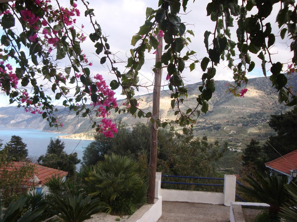 Rogakia Village Est. 1983 Hotel apartamentowy *